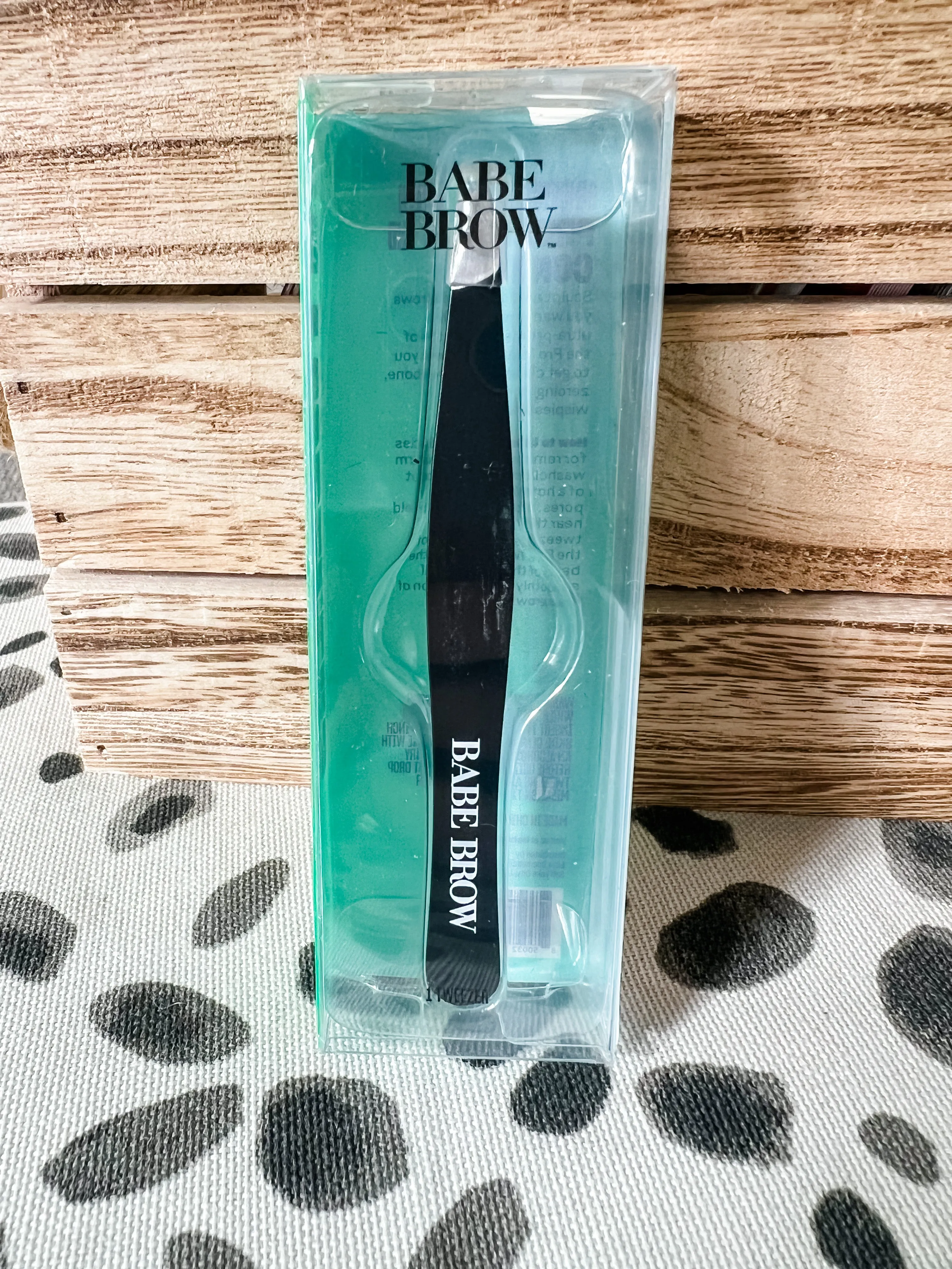 Babe Brow Pro Tweezer