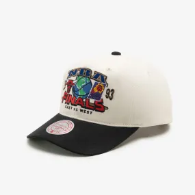 Chicago Bulls 1993 Final Versus Deadstock Snapback - Off White