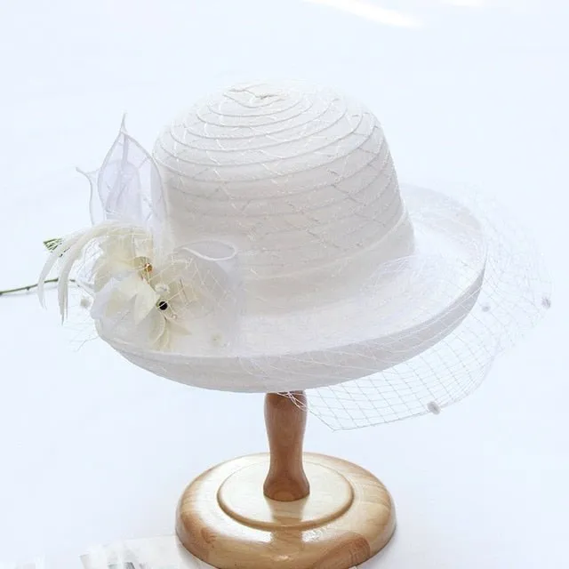 Hat Queen Divinna (White)