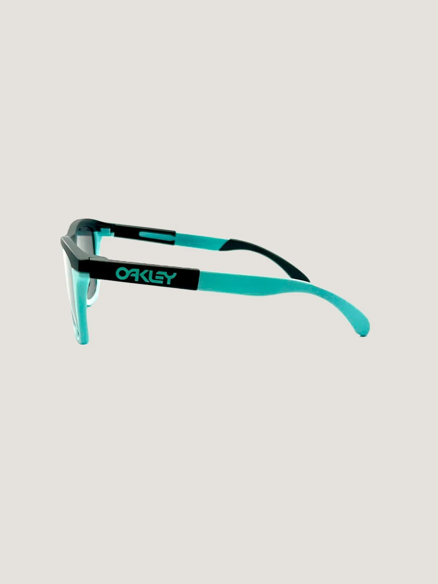 LENTE OAKLEY FROGSKINS RANGE