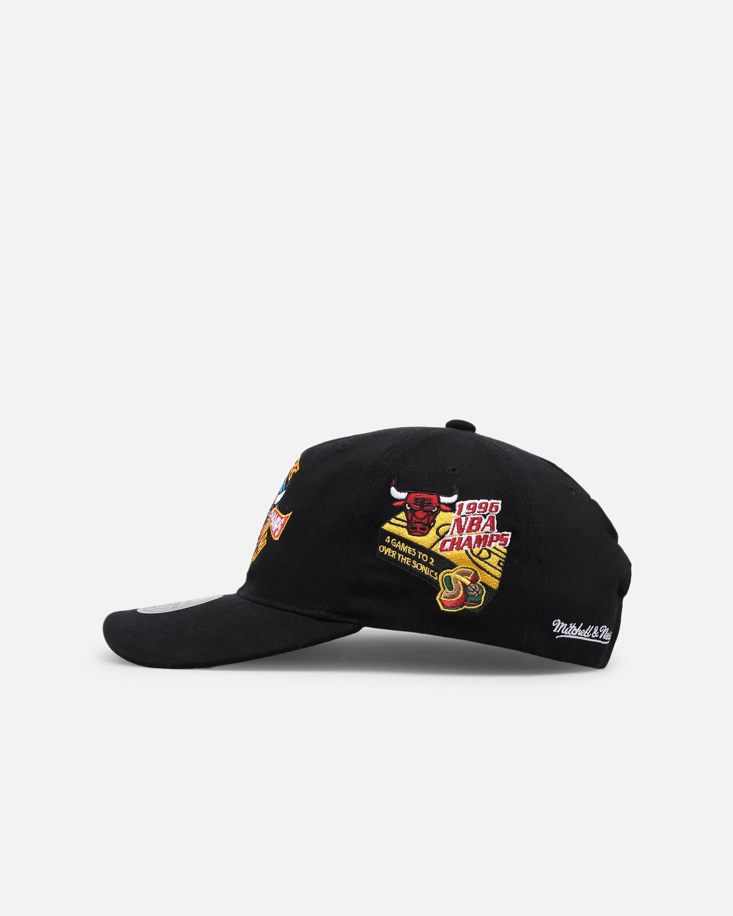 Mitchell & Ness Chicago Bulls Six Time World Champs Black