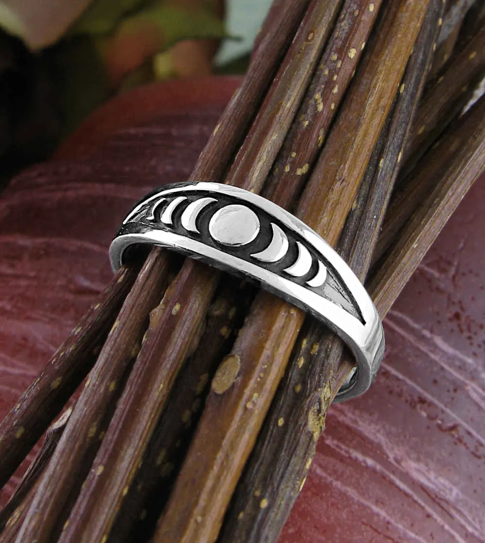 Moon Phases Evil Eye Tapered Ring