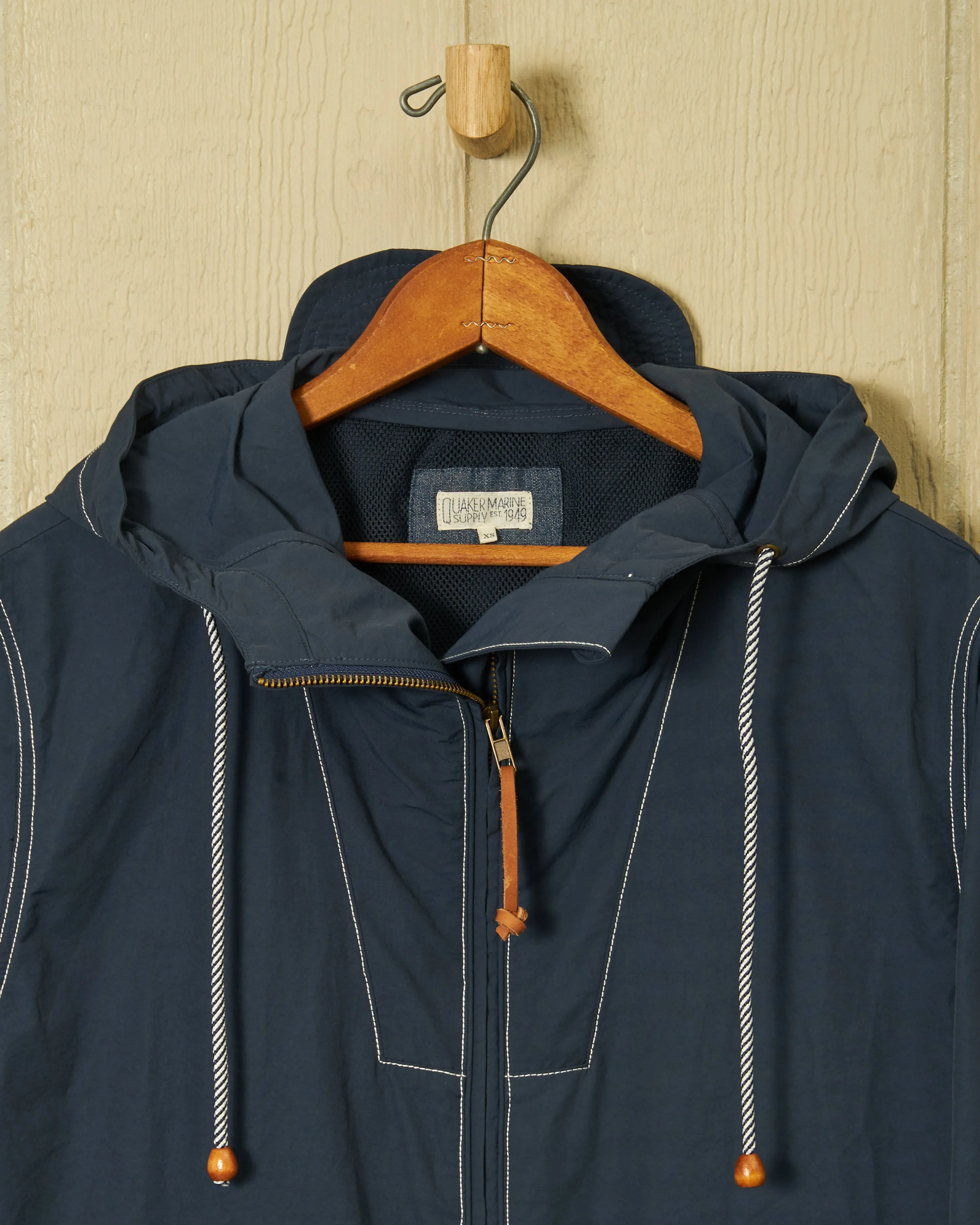 Ten Mile Anorak in Navy