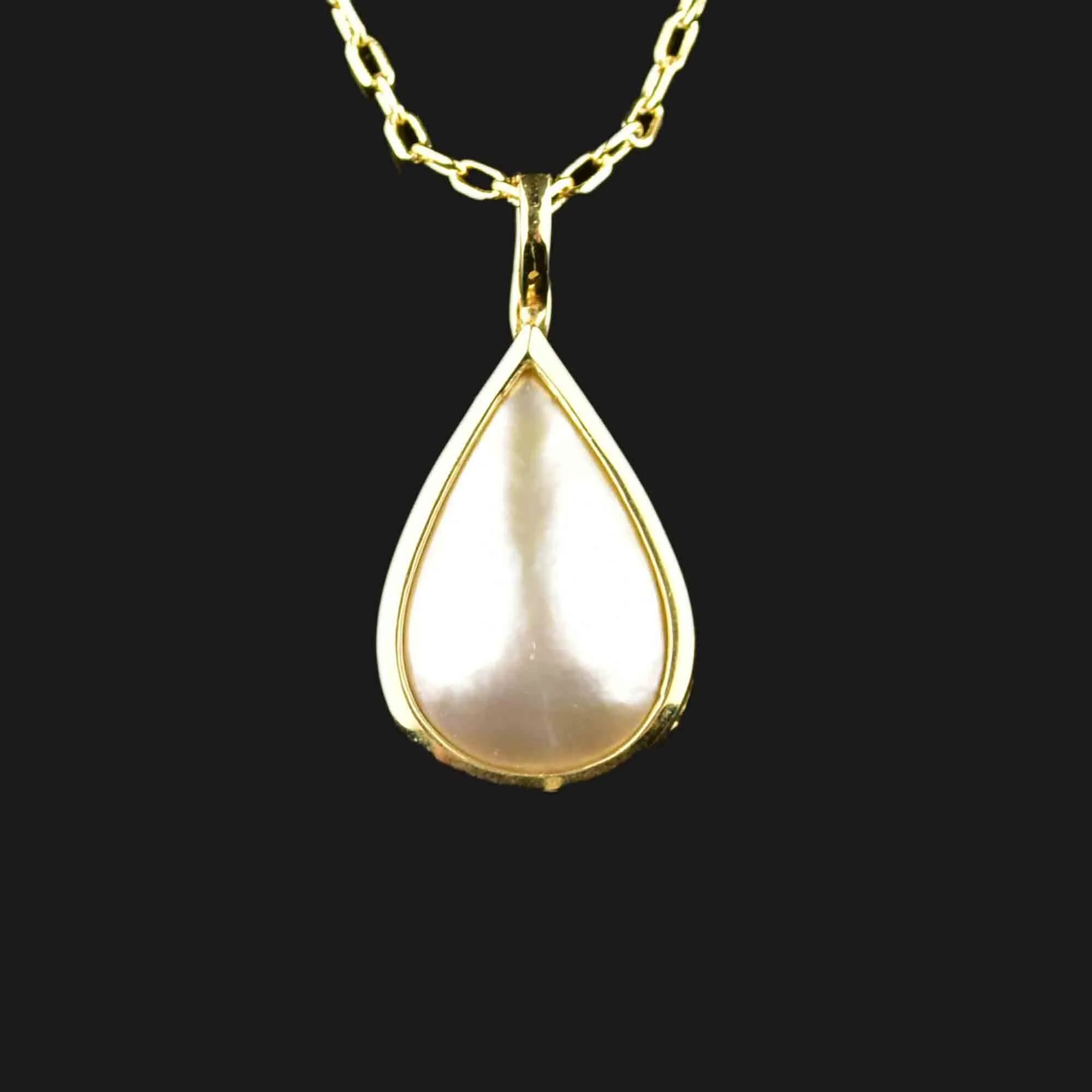 Vintage 14K Gold Mabe Pearl Pendant Necklace